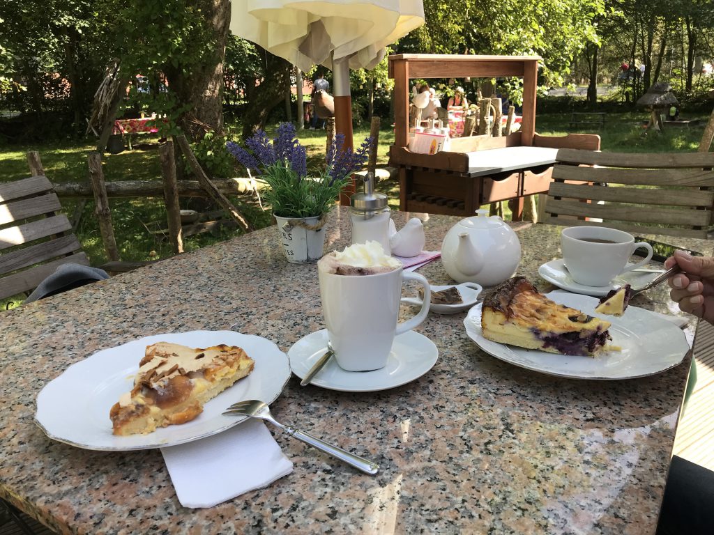 Cafe Eclaire, Tümlauer-Koog, Kuchen, lecker, Kaffee, Kaffegarten, Westerhever Leuchturm, Ausflug, Sankt Peter-Ording